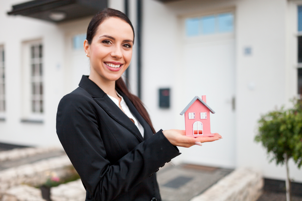 Why Do Realtors Go Door To Door